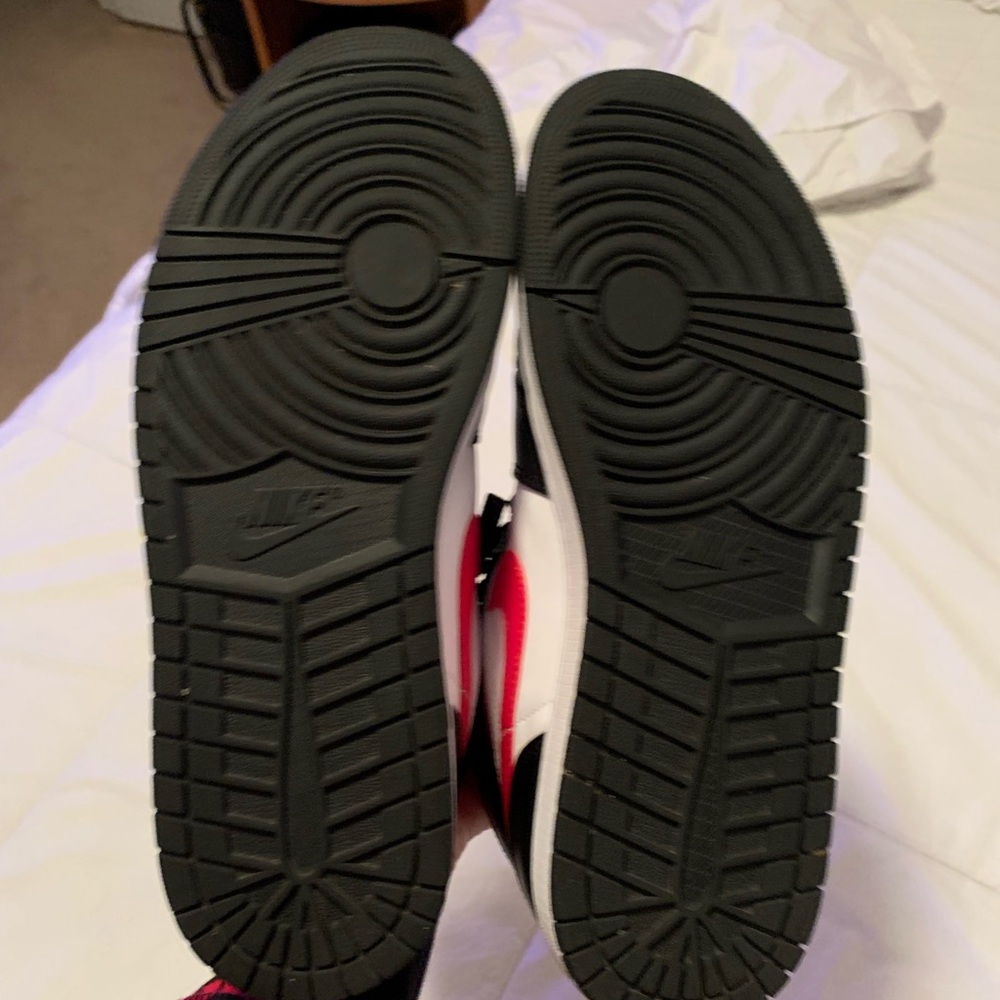 Jordan 1 Mid - Picture 10 of 11